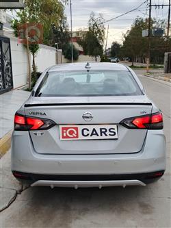 نيسان فيرسا